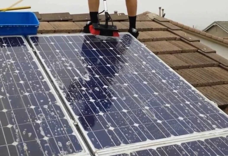 How to install solar panels in Cairns with Hielscher Electrical.