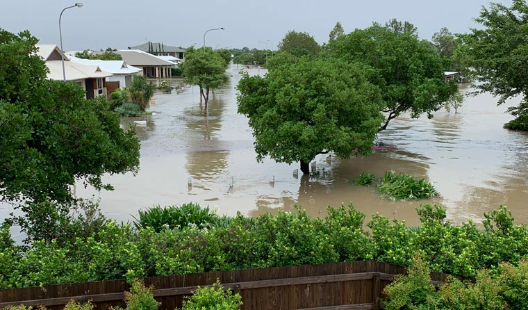 Townsville flooding could worsen with more heavy rain and dam releases